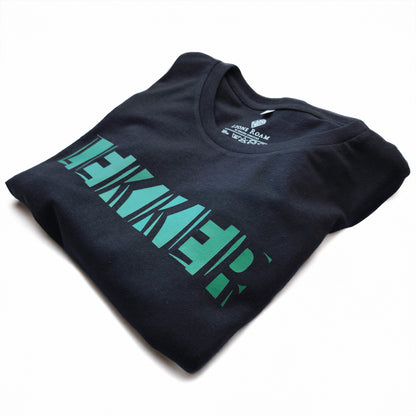 A black t-shirt with the phrase "Lekker" printed in Green.